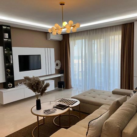Sas 2 Luxury Apartments Mamaia Exterior photo